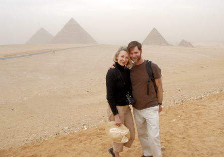 Ann and Jon Holmquist in Giza, Egypt